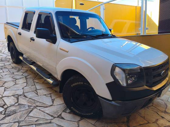 FORD RANGER 3.0 XL 4X4 CD TURBO ELECTRONIC DIESEL 4P MANUAL FORD RANGER 3.0 XL 4X4 CD TURBO ELECTRONIC DIESEL 4P MANUAL
